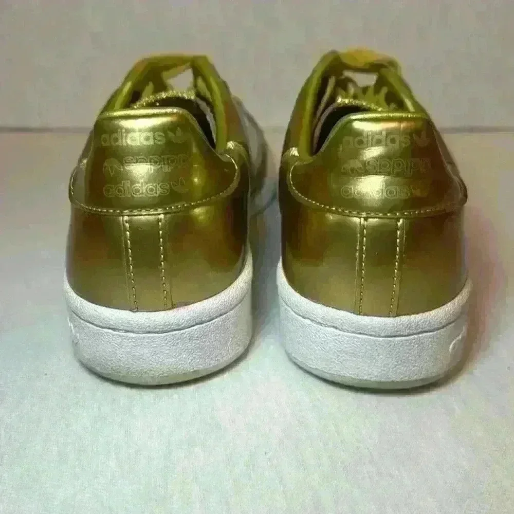 ADIDAS Continental 80 Shoe Metallic With Retro Fitness Style Womens Size 8.5